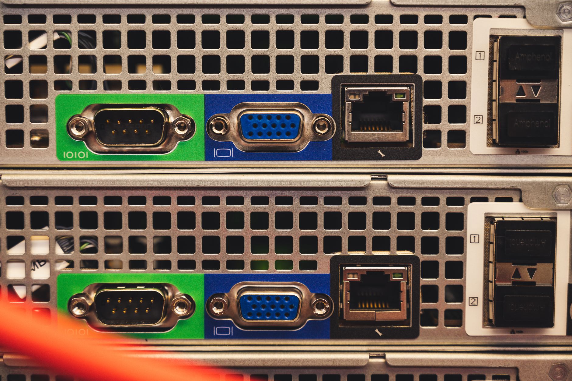 Cơ chế đồng bộ dữ liệu khách hàng đa kênh trong CDP hoạt động như thế nào?